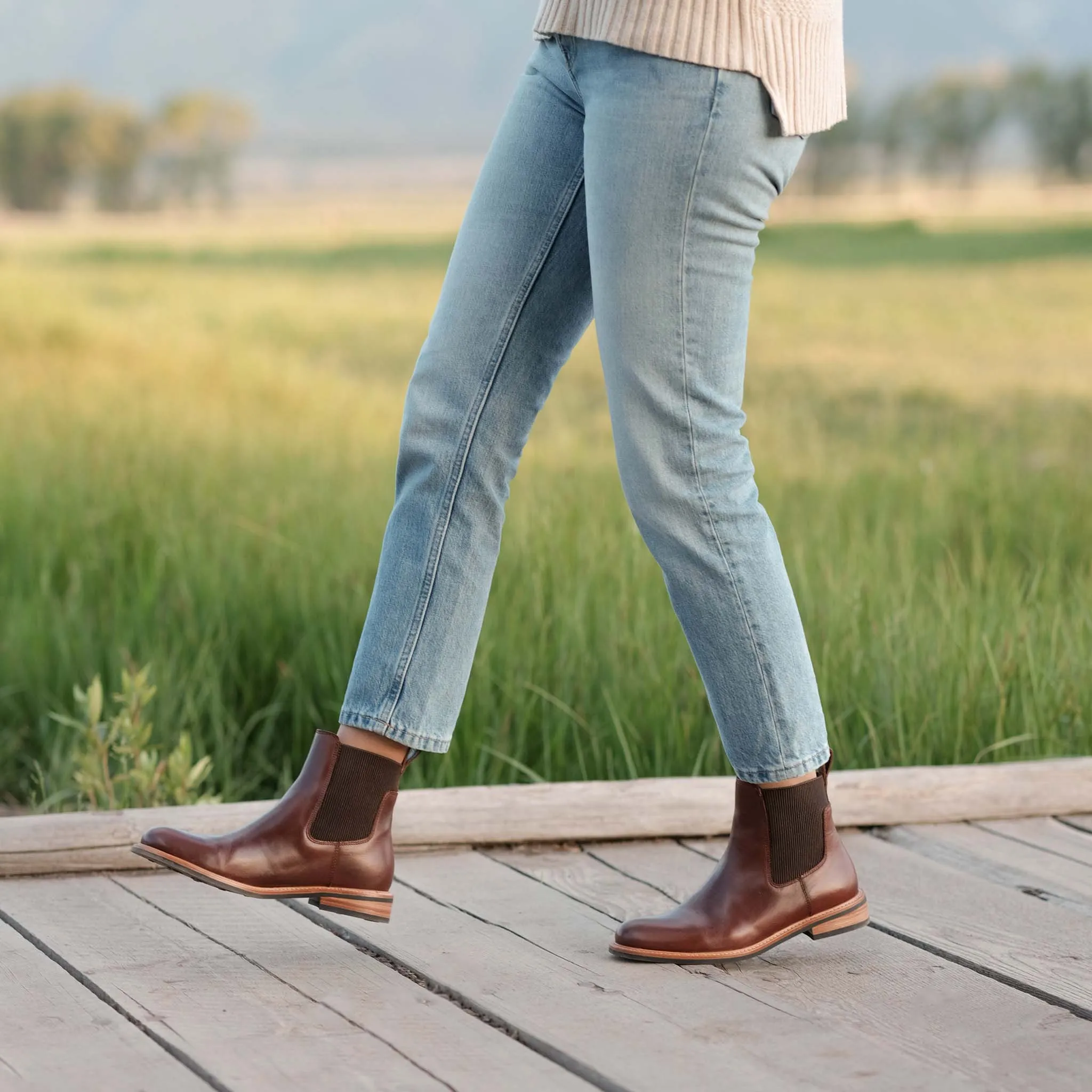 Carmen Chelsea Boot Brandy