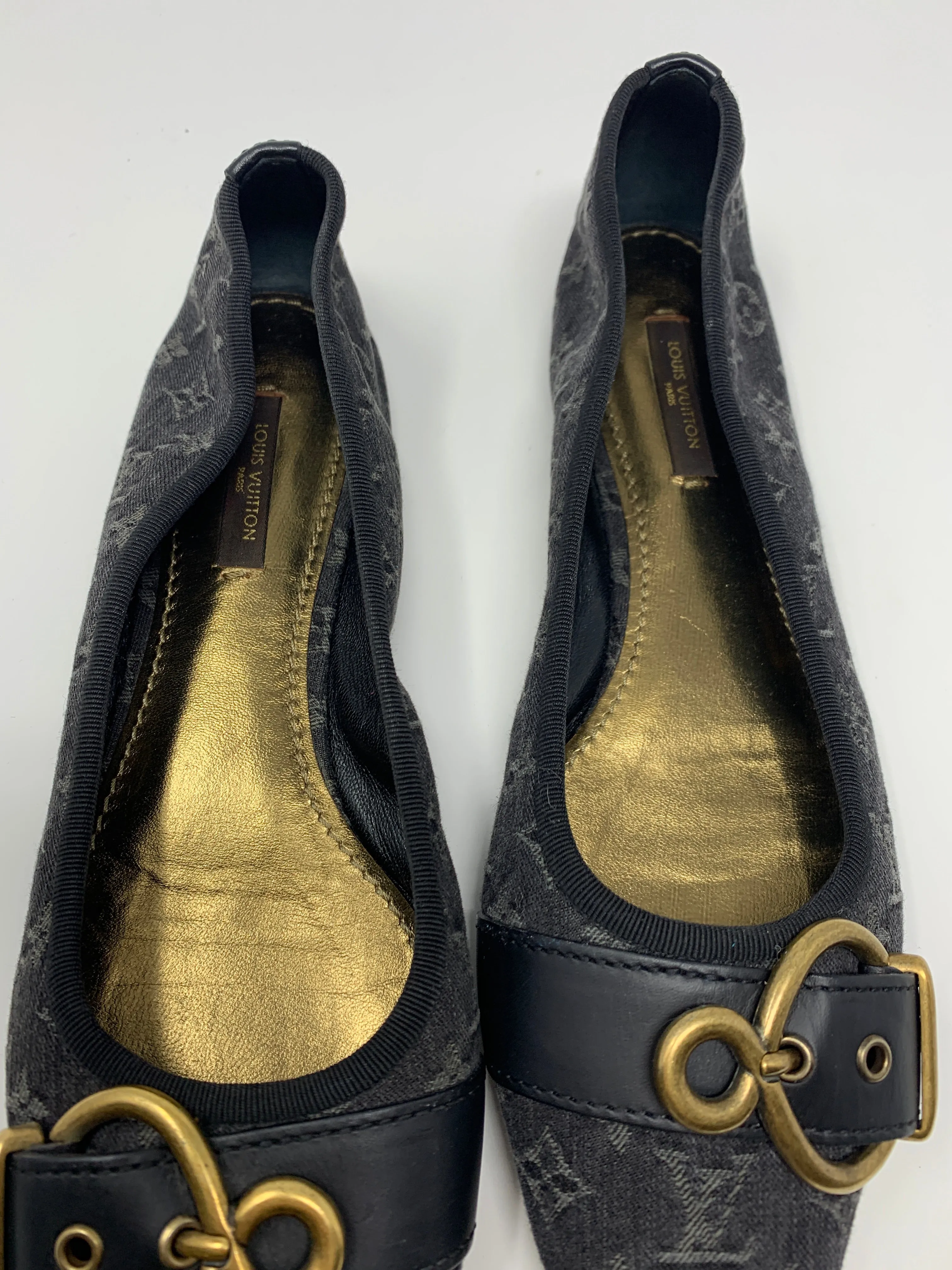 Louis Vuitton Black Denim Flats!