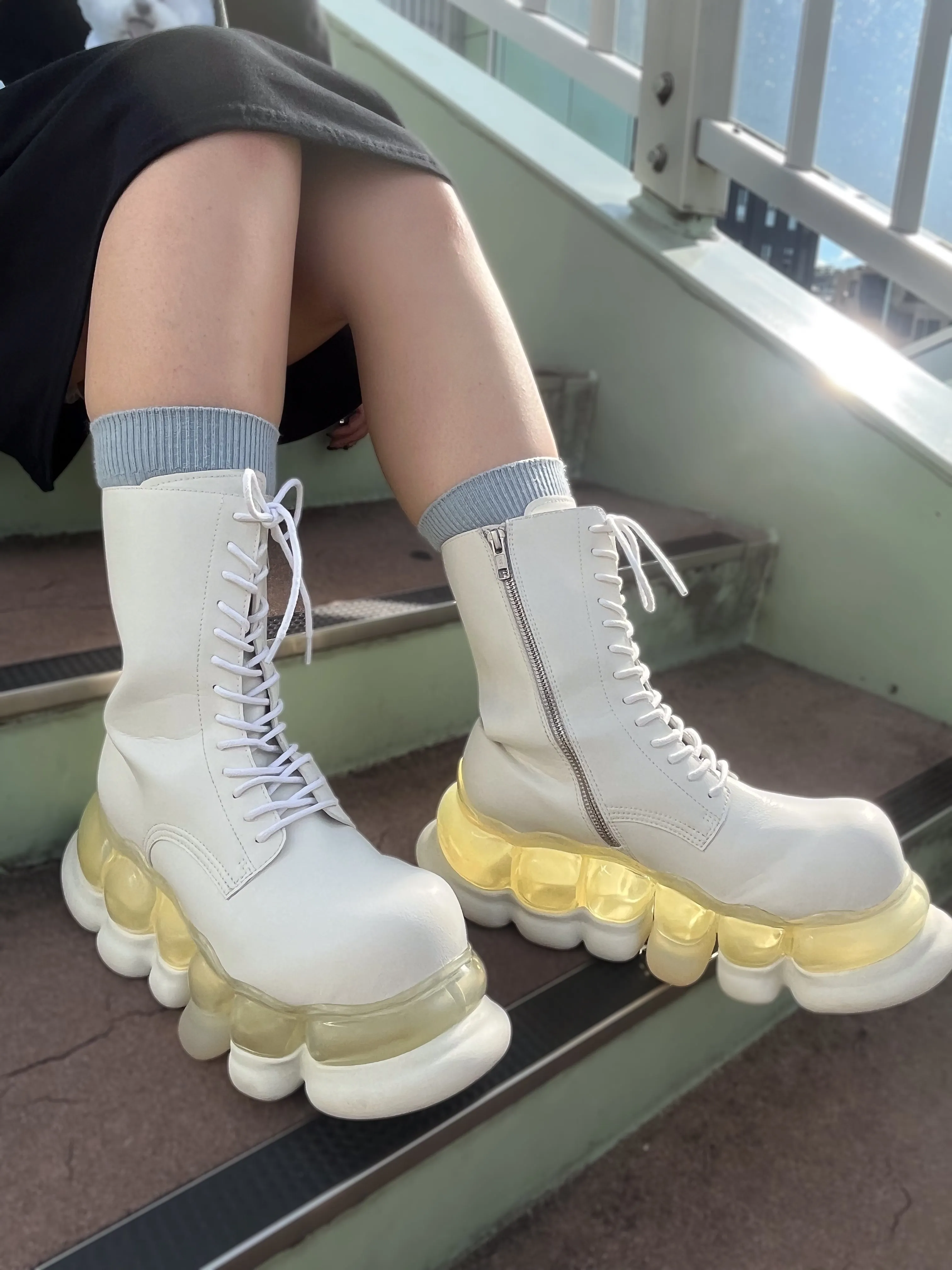 "Jewelry" Ark Boots / White