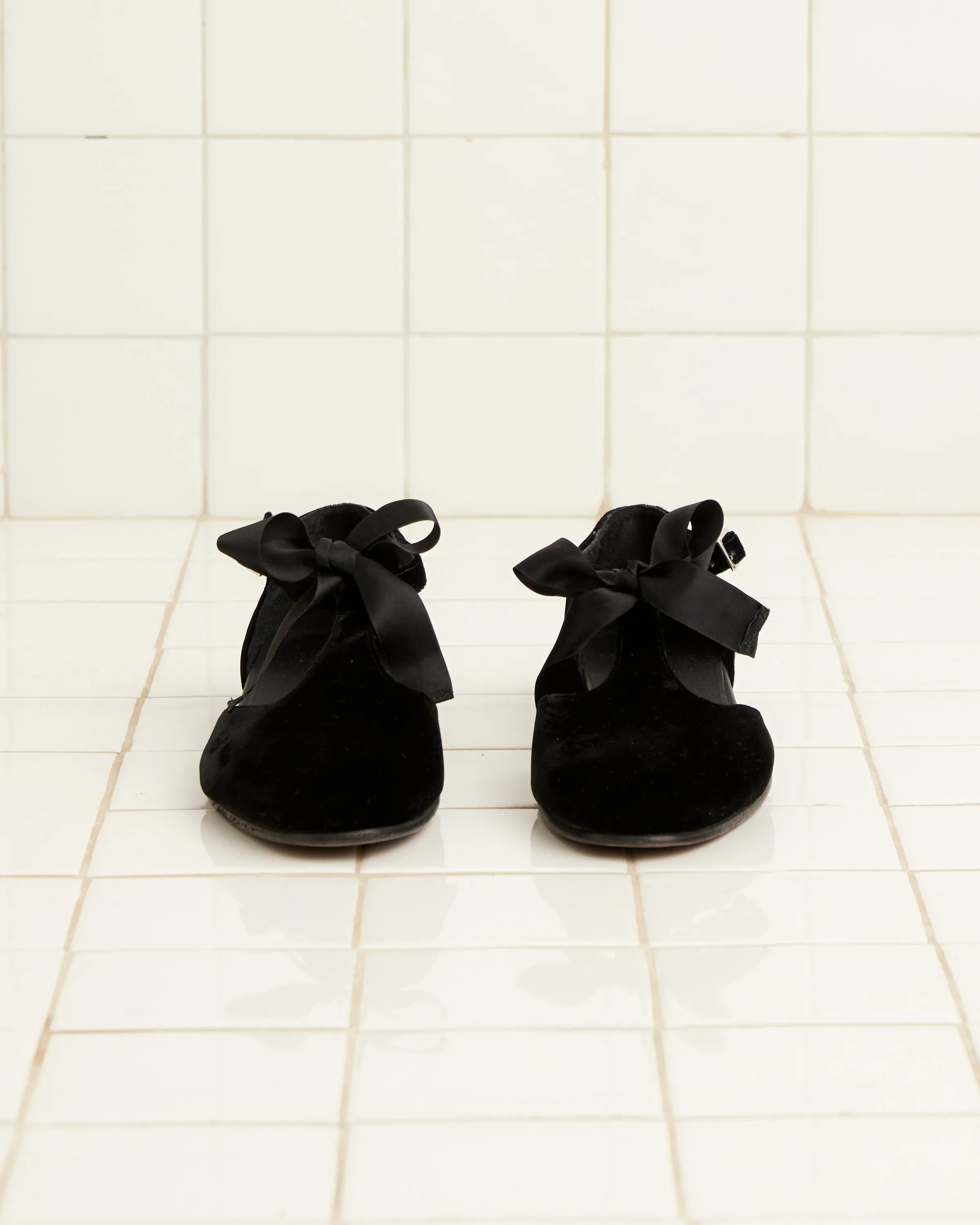 Velvet Theater Shoes - Black