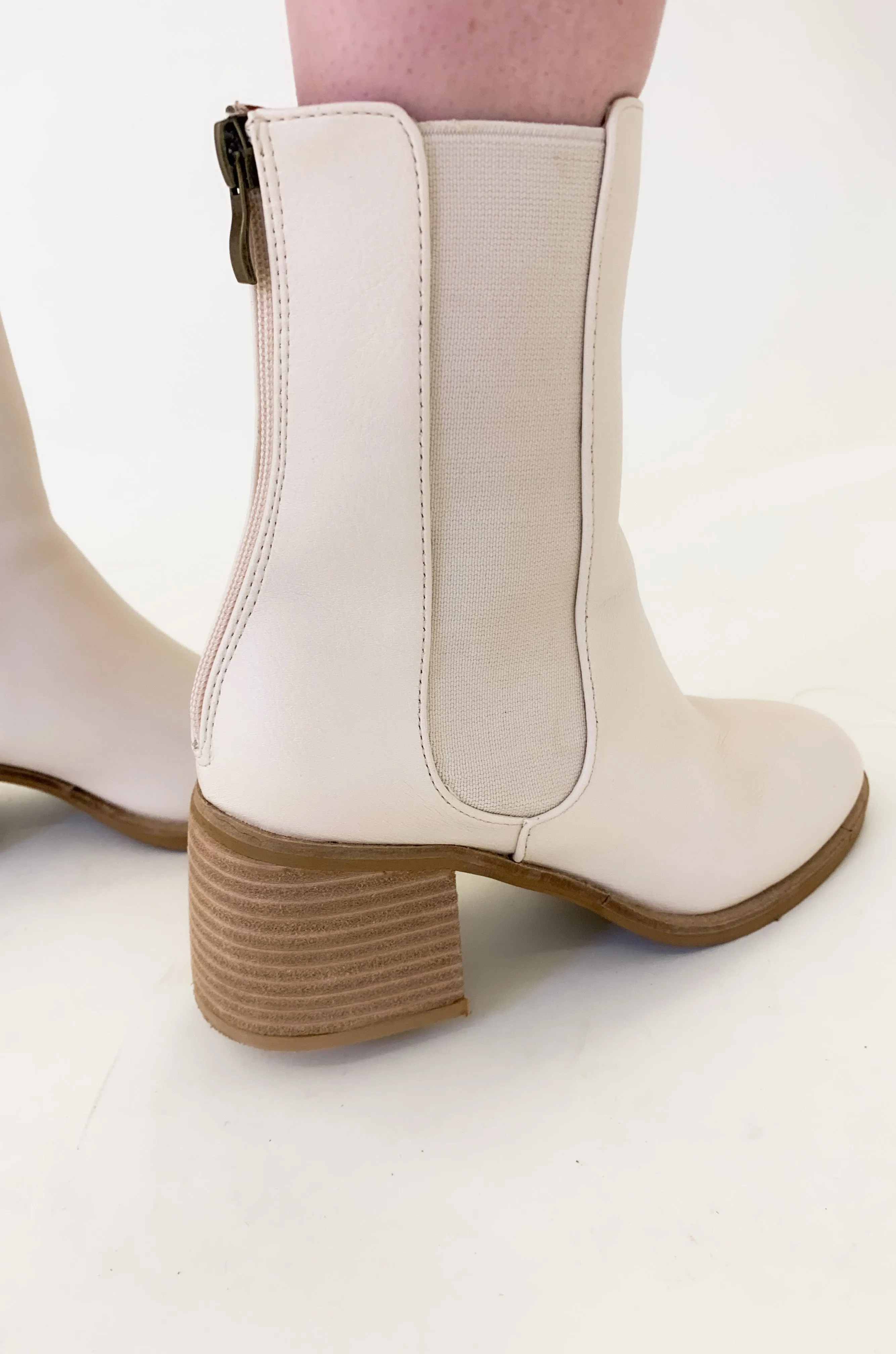 Villa Creamy Nude Side Elastic Bootie