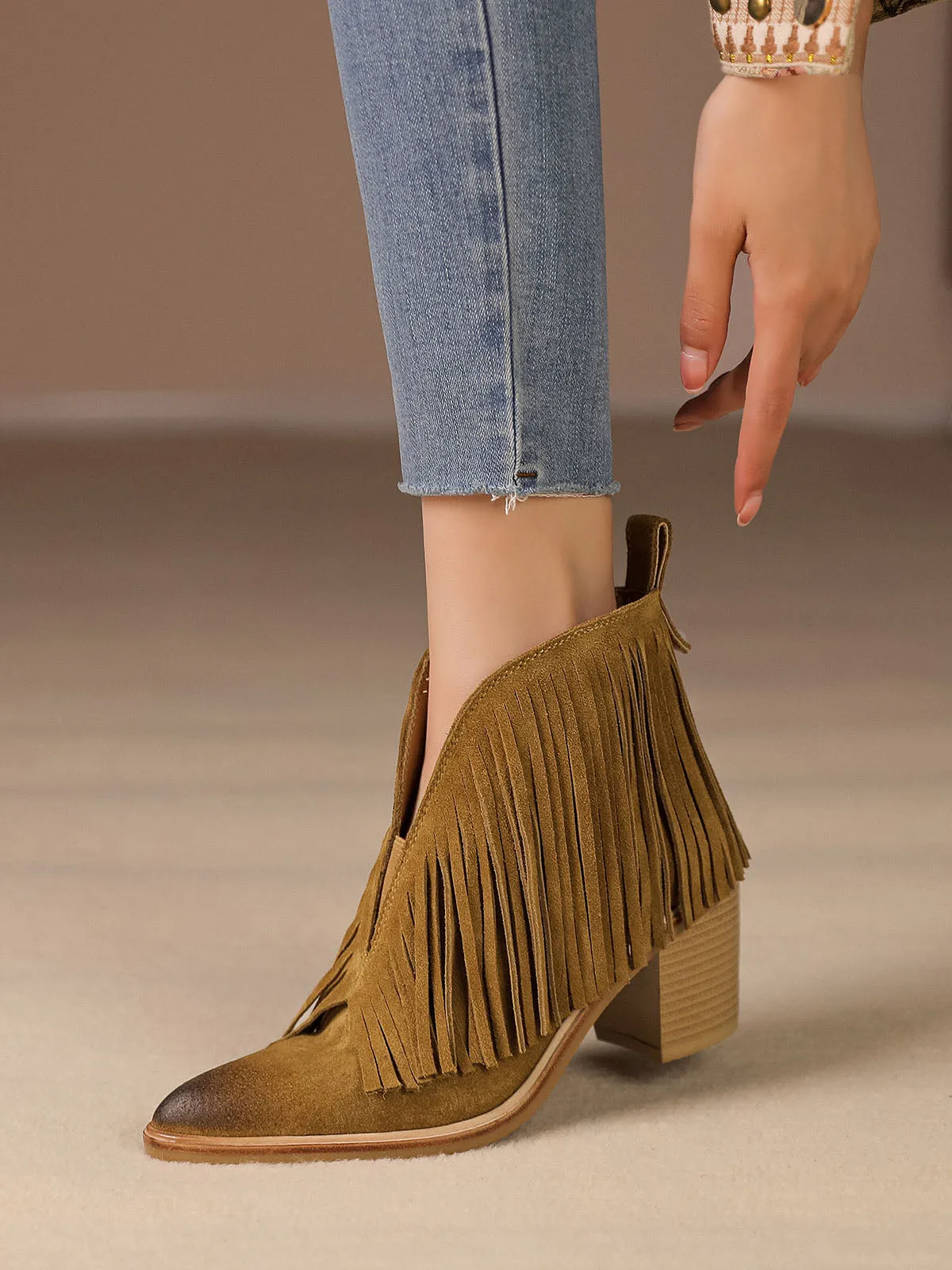 Women's Fringe Solid Color Chunky Heel Pointed Toe Leather Boho Boots